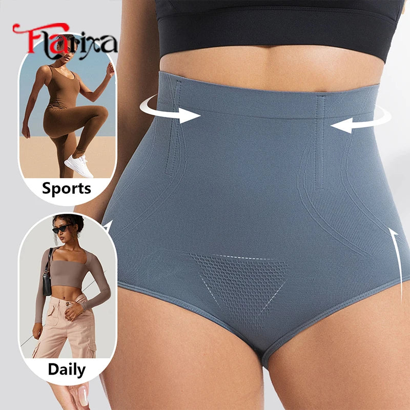 Seamless shaping panties with high waist and butt-lifting effect with hook closure