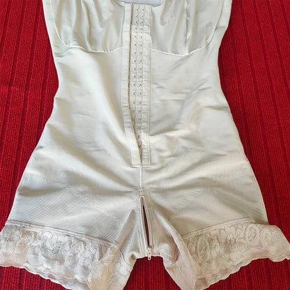 Short, high-compression shaping girdle ideal for daily use and post-surgery.