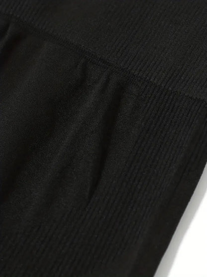 Seamless shaping shorts with a butt-lifting effect.