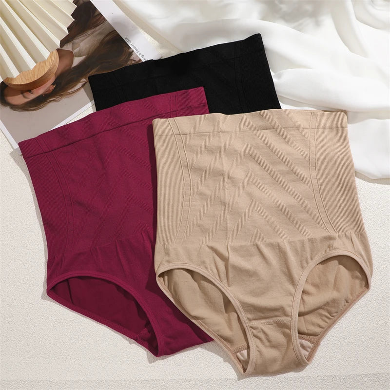 Seamless high-waisted shaping panties – Abdominal control and butt lift.