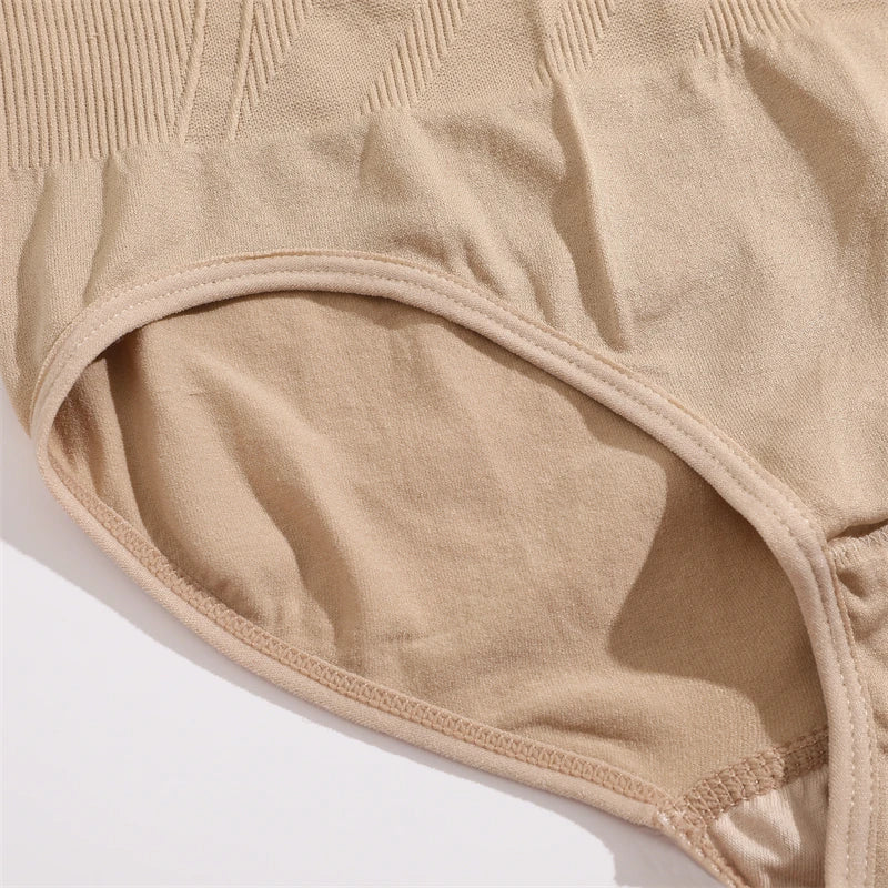 Seamless high-waisted shaping panties – Abdominal control and butt lift.