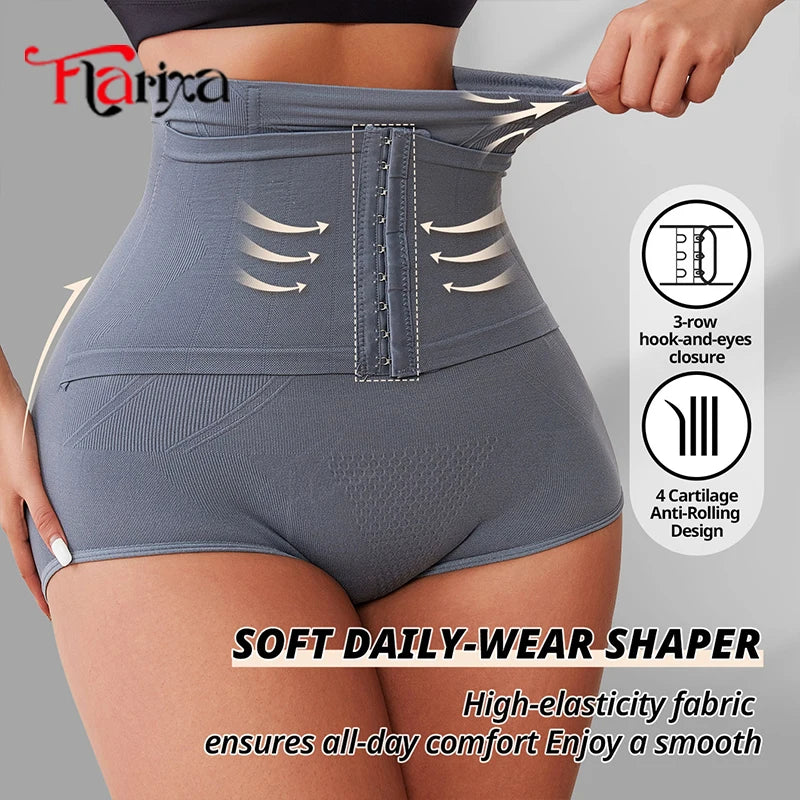 Seamless shaping panties with high waist and butt-lifting effect with hook closure