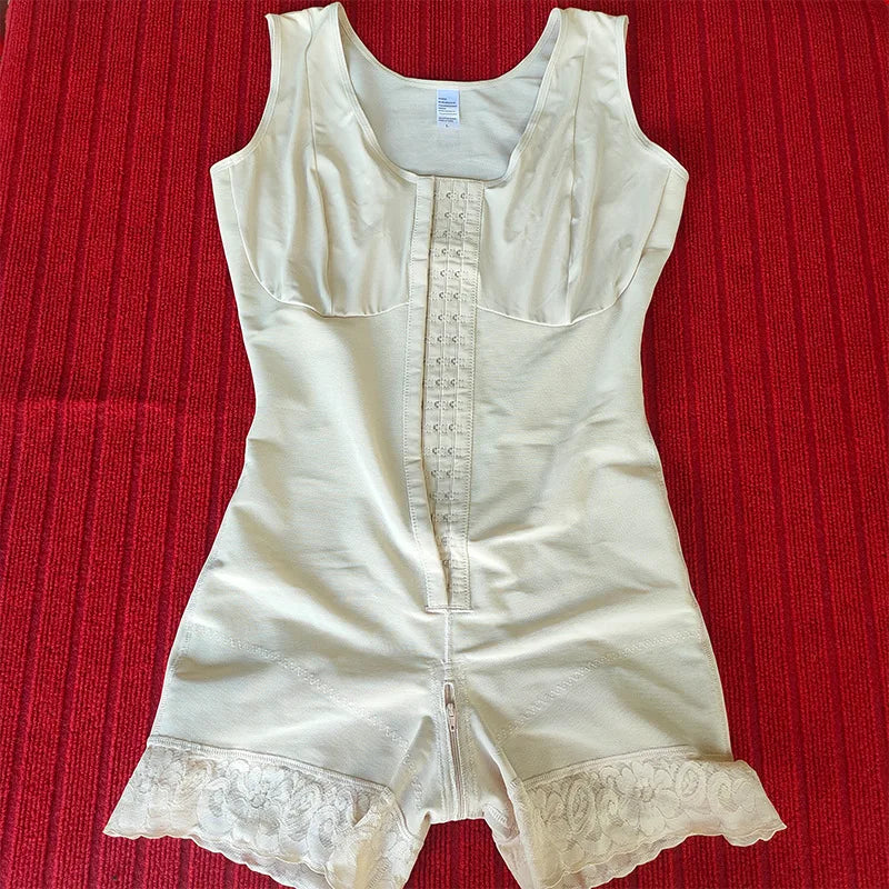 Short, high-compression shaping girdle ideal for daily use and post-surgery.