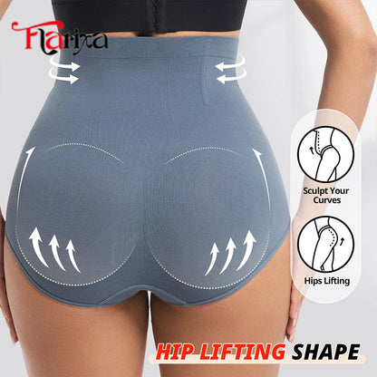 Seamless shaping panties with high waist and butt-lifting effect with hook closure
