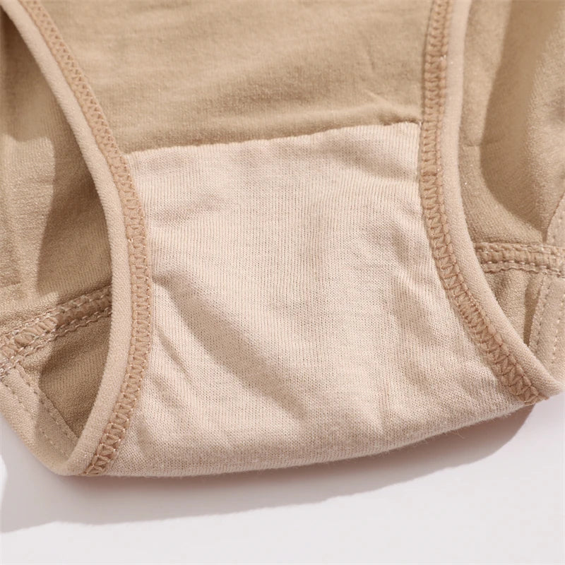 Seamless high-waisted shaping panties – Abdominal control and butt lift.