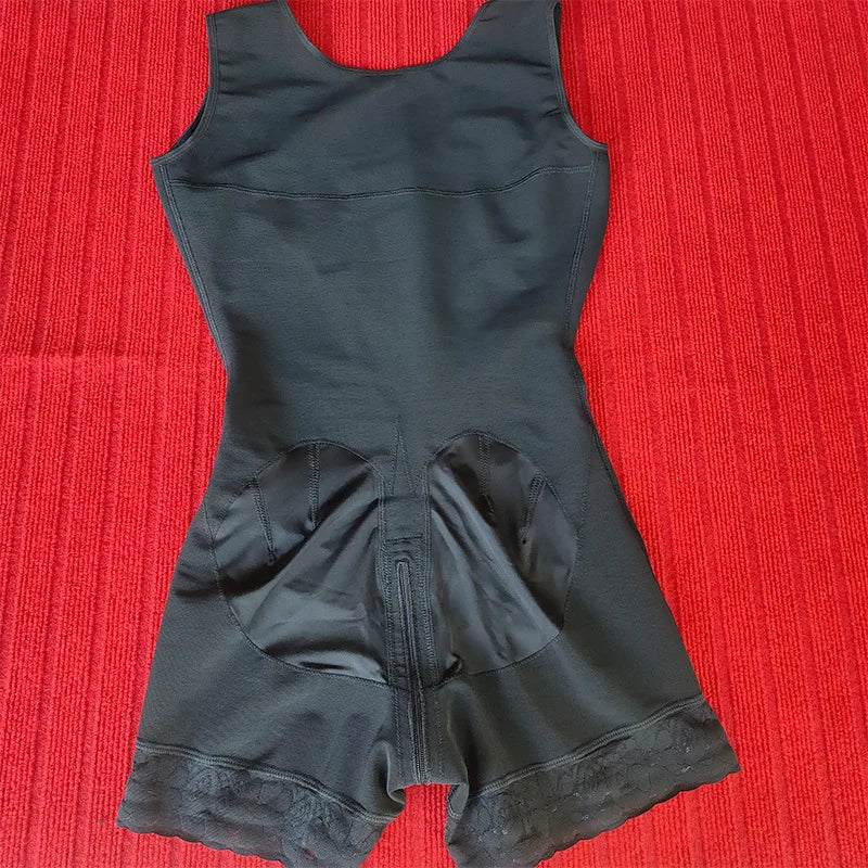 Short, high-compression shaping girdle ideal for daily use and post-surgery.