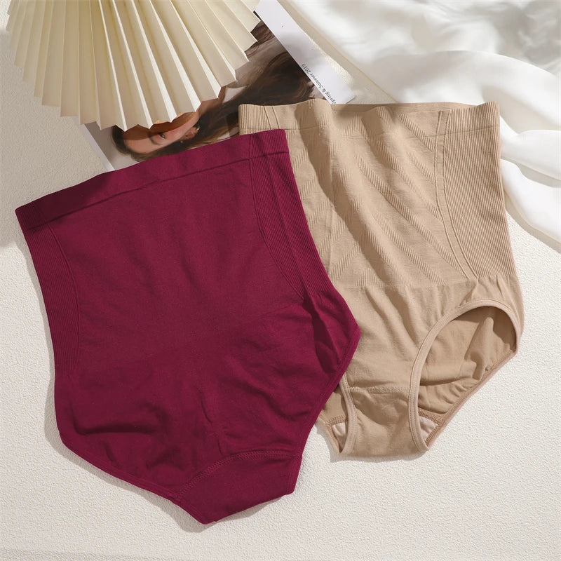 Seamless high-waisted shaping panties – Abdominal control and butt lift.
